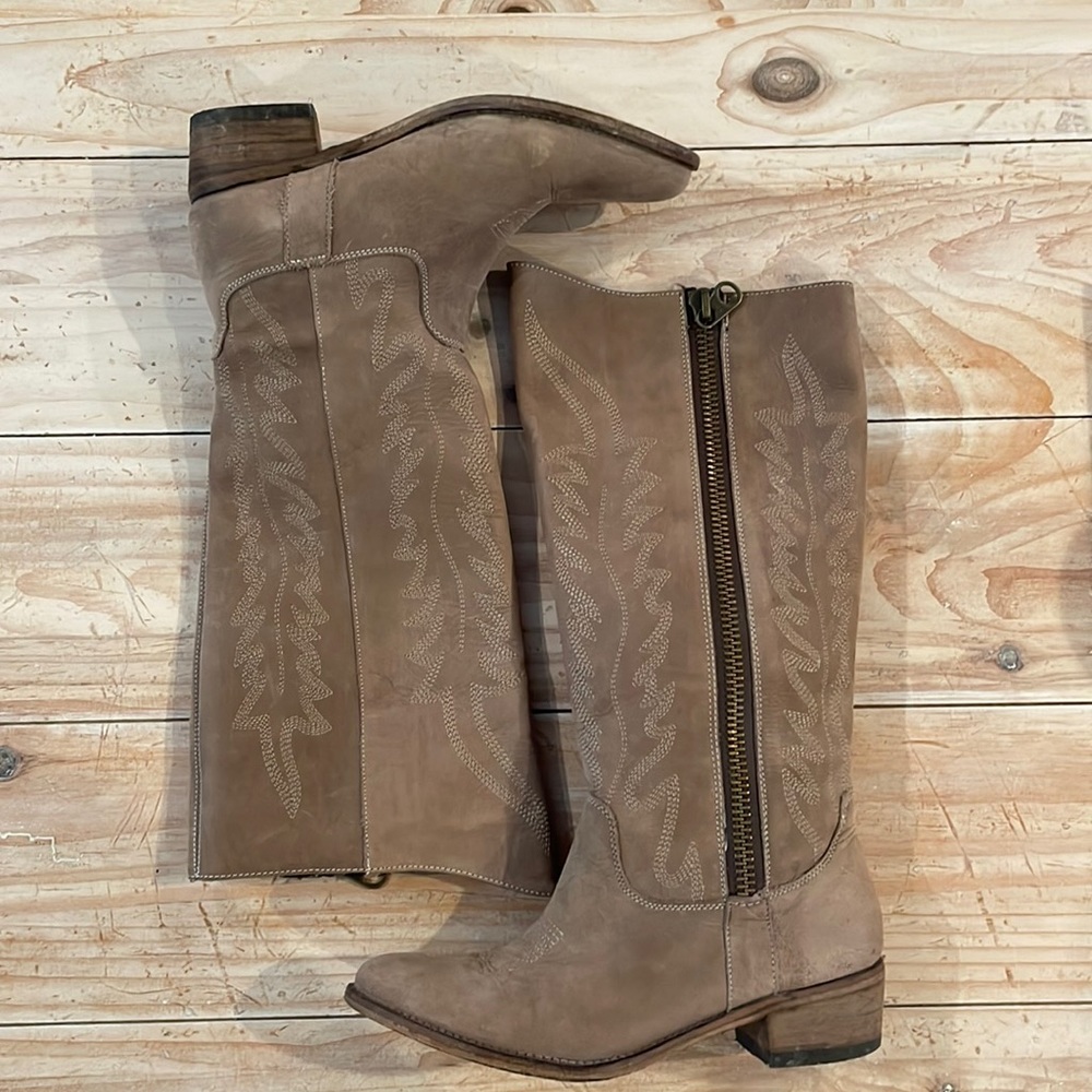 Steve Madden Cowgirl boots